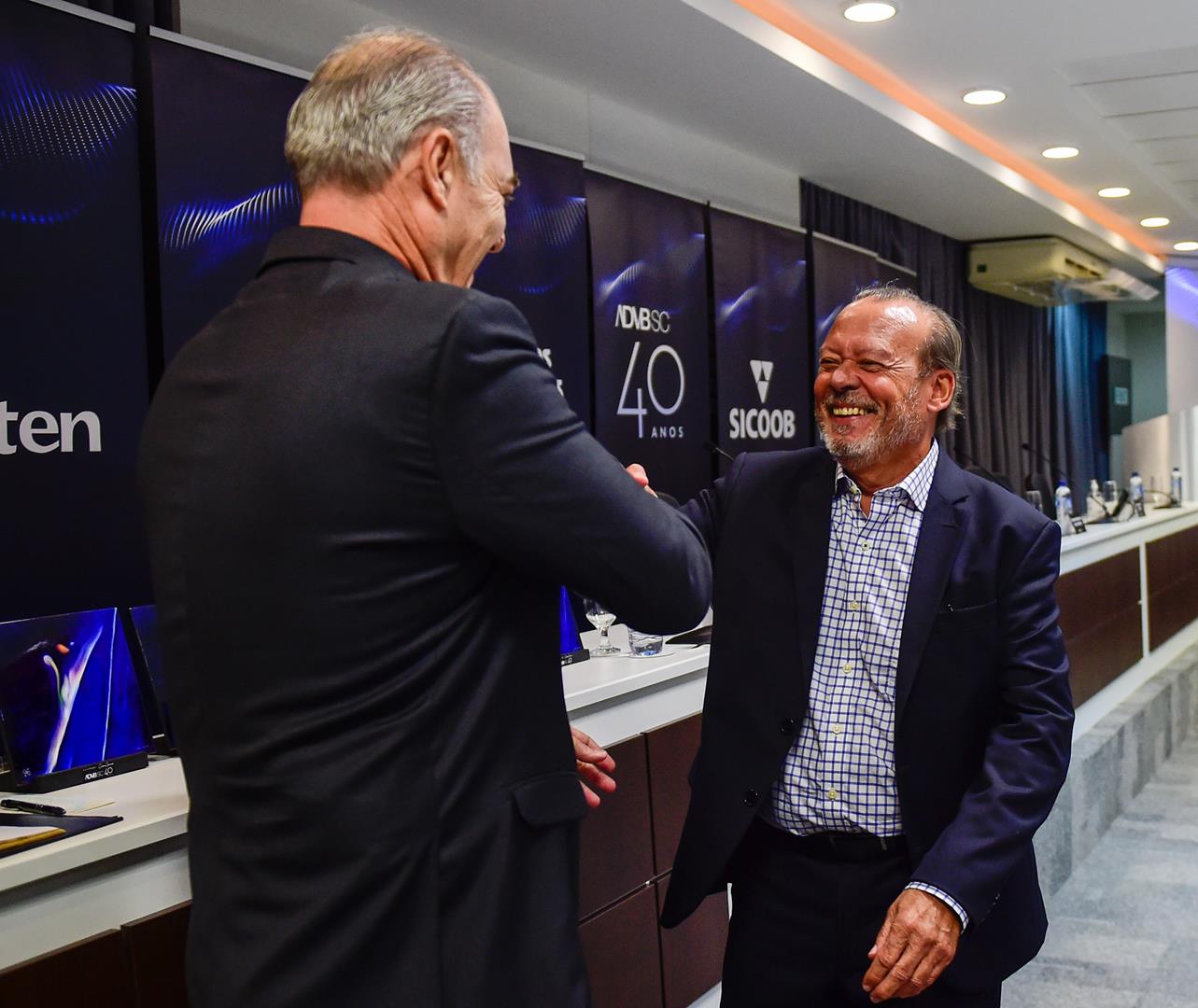 Leonardo Zipf, novo Presidente do Conselho de Adminitração da ADVB/SC, com Ricardo Lima, Presidente da entidade.